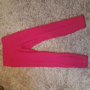 Lululemon redish pink